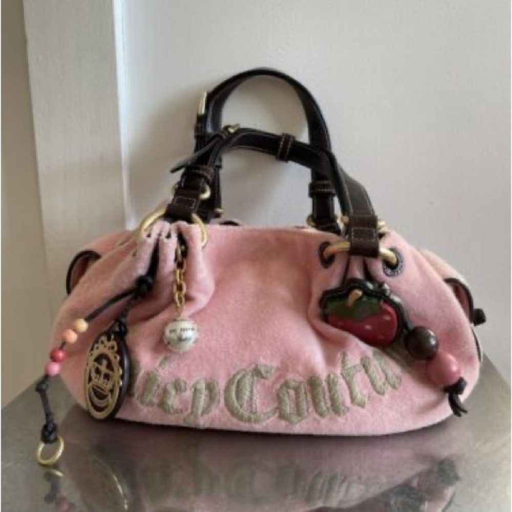 !!!NOT MY PHOTOS!!! ISO JUICY COUTURE STRAWBERRY PURSES